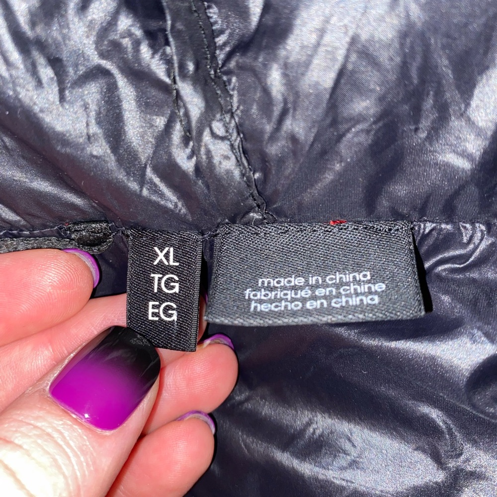Calvin Klein Red Puffer Jacket Size XL - Picture 7 of 16